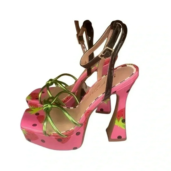 Betsy Johnson Women’s Tiky Strawberry Polka Dot Platform Heels Shoes Sandals 7.5 - Picture 1 of 4